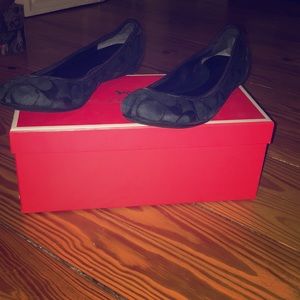 Coach flats